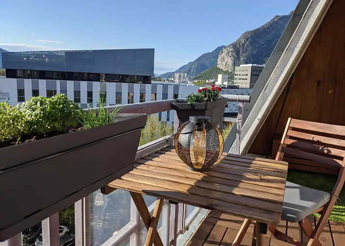 Apartamento Agreable T2 Dernier Etage Avec Balcon & Parking - Grenoble Europole foto